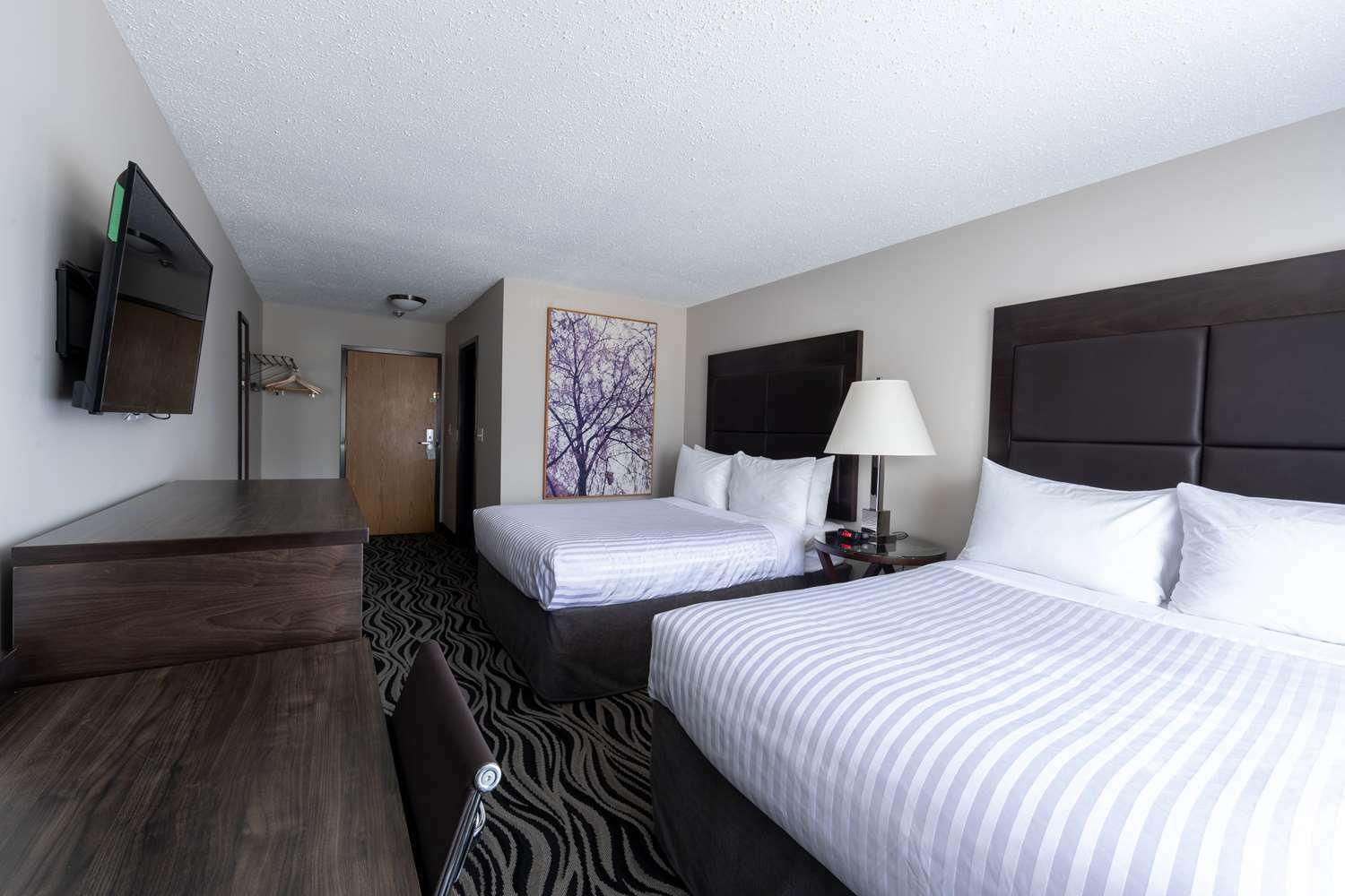 Surestay Hotel By Best Western Касългар Стая снимка